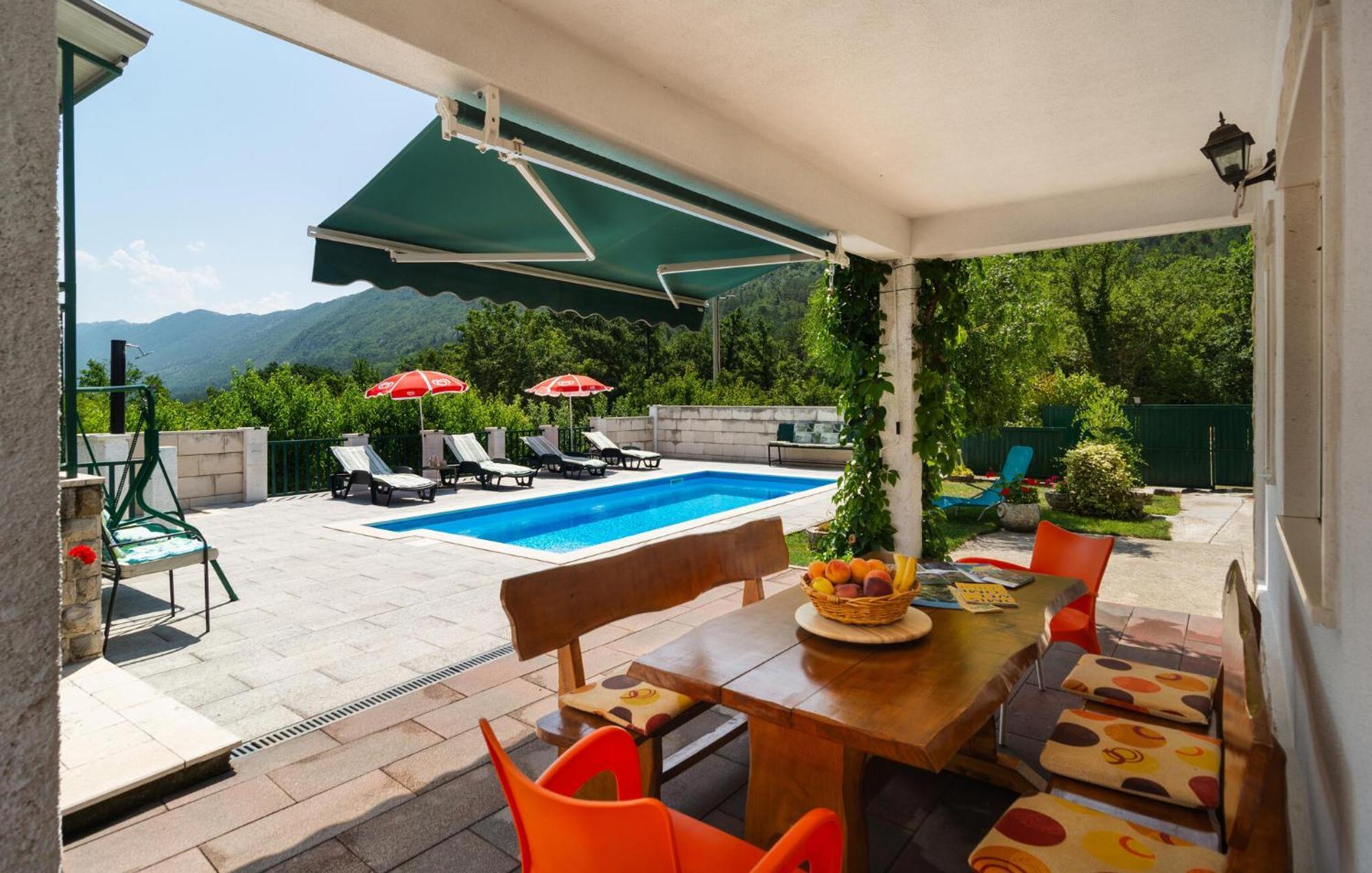 Holiday home Podaspilje I Svinisce Exterior foto