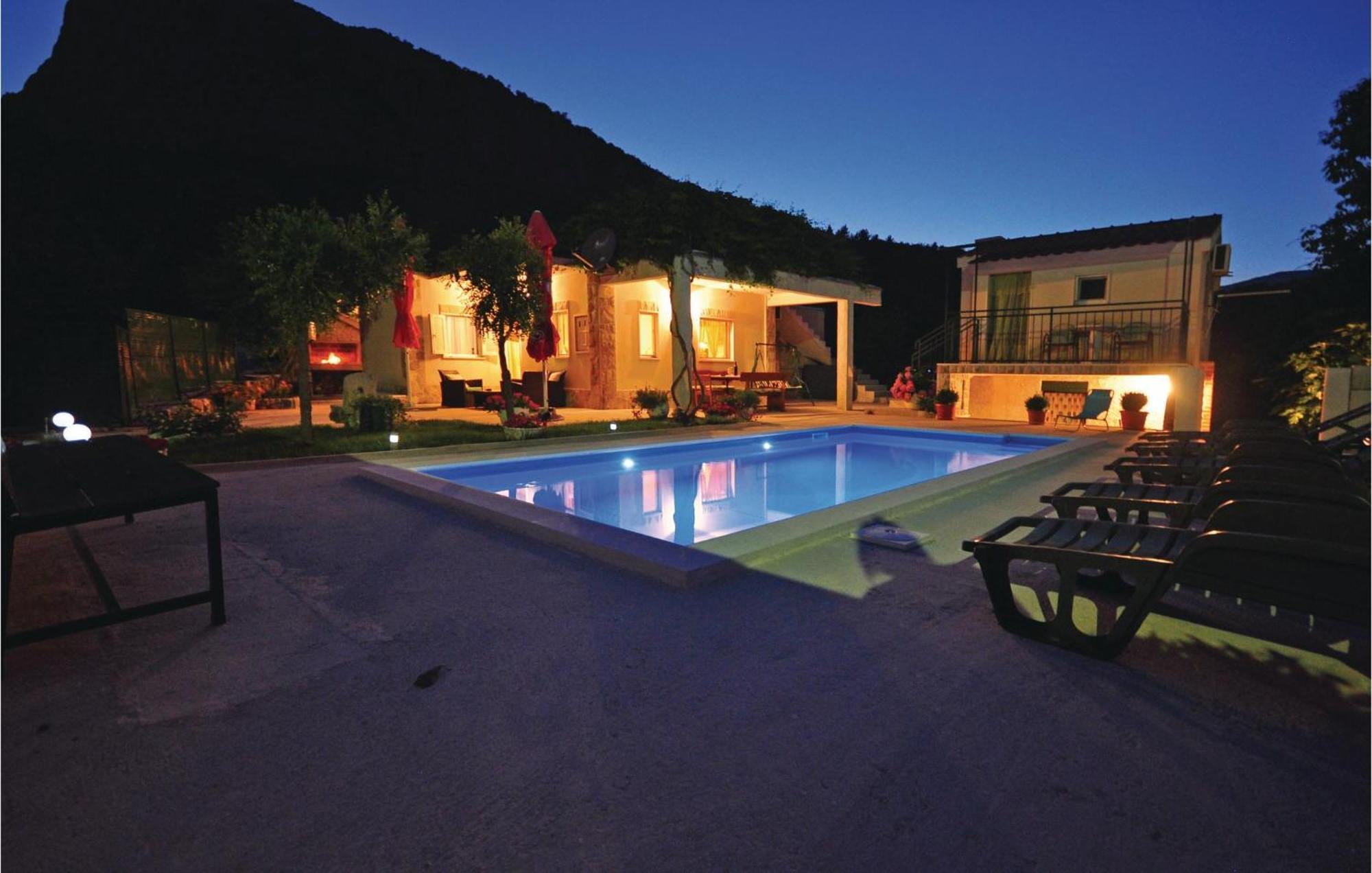 Holiday home Podaspilje I Svinisce Exterior foto