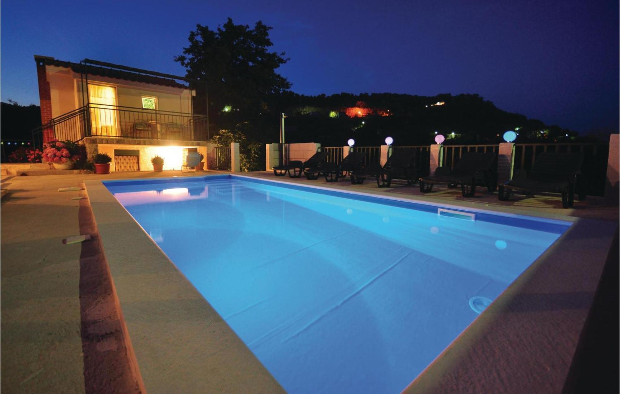 Holiday home Podaspilje I Svinisce Exterior foto